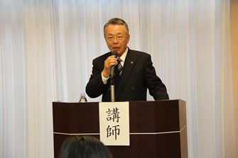 相談役　川添氏