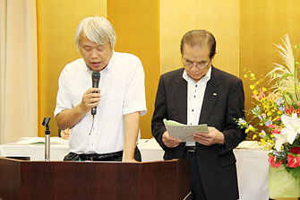 第3号議案 監査報告　左から齊藤 登監事、髙坂 登監事